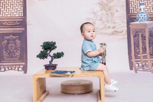 梁山蜡笔小新美伢怀孕